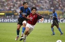 爱游戏新闻-包含AC米兰对尤文图斯的交锋再度点燃球迷热情的词条