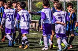 爱游戏馆-手足相依，女足选手团队精神备受称赞