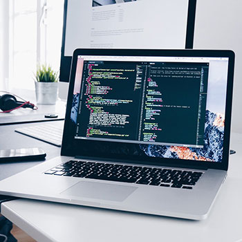 夺冠热门迎来强劲挑战，法甲联赛竞争白热化