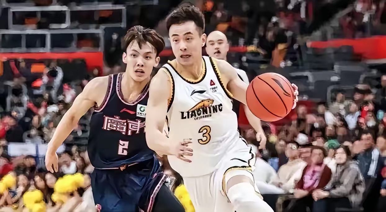 魅力前锋！这位球员助队取得胜利的简单介绍