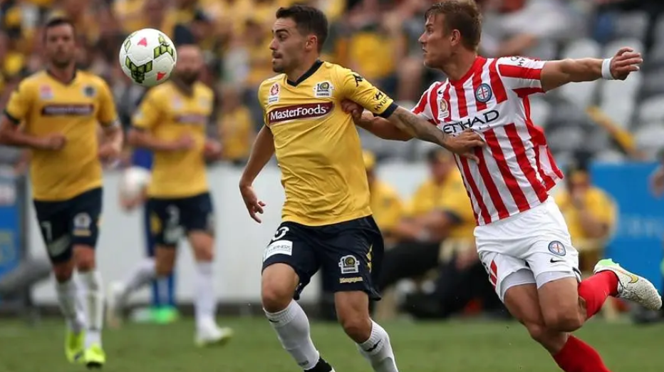 关于圣埃蒂安荣膺比赛胜利，实力稳定的信息