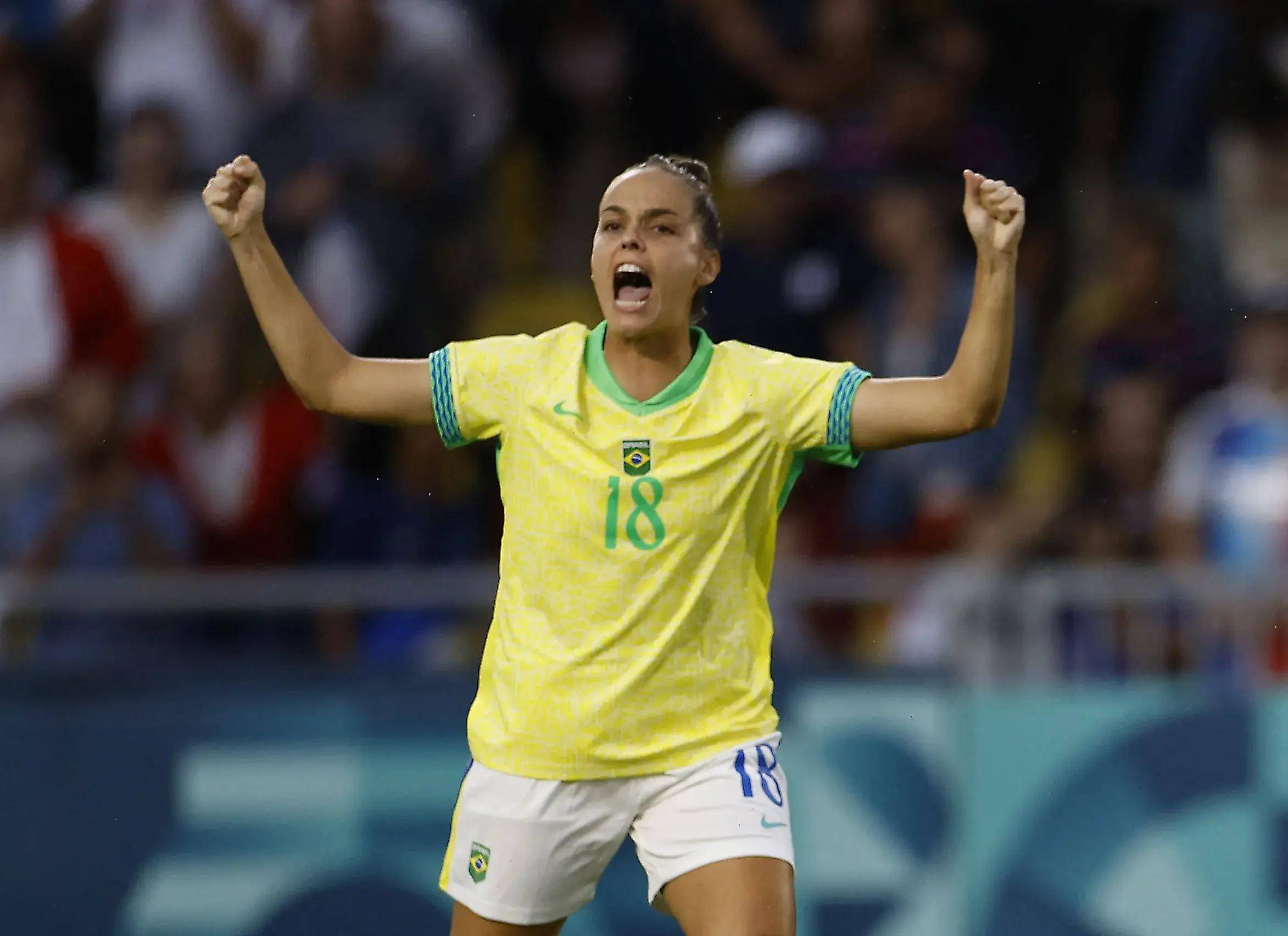 包含德国女足队实力不容小觑!冲刺半决赛高光表现的词条 包含德国女足队实力不容小觑!冲刺半决赛高光表现的词条