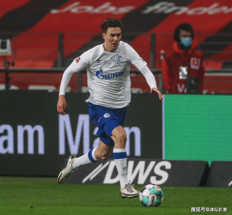 沙尔克04的失利:危机四伏的蓝白军团 沙尔克04的失利:危机四伏的蓝白军团