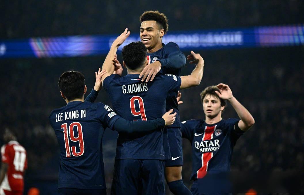 关于巴黎圣日耳曼中场控球出色,配合默契的信息 关于巴黎圣日耳曼中场控球出色,配合默契的信息