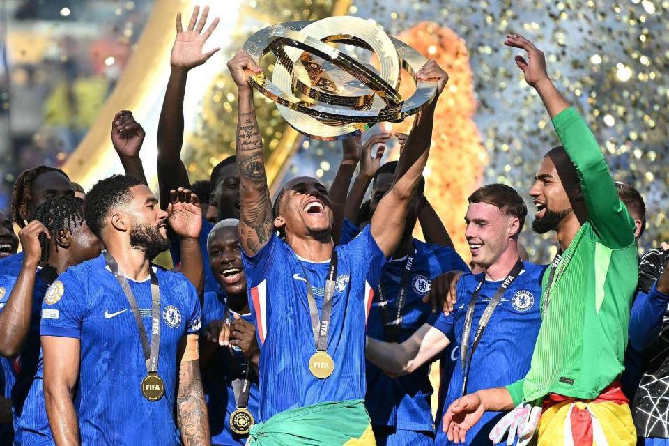 巴黎圣日耳曼连扳两球,险胜对手的简单介绍 巴黎圣日耳曼连扳两球,险胜对手的简单介绍