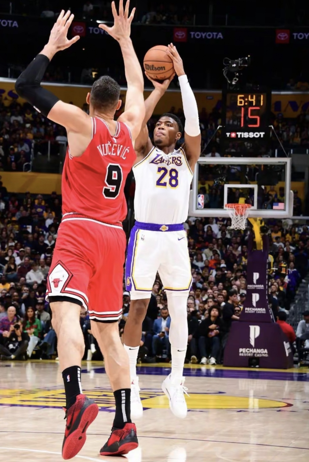 公牛击败热火,继续不败纪录的简单介绍 公牛击败热火,继续不败纪录的简单介绍