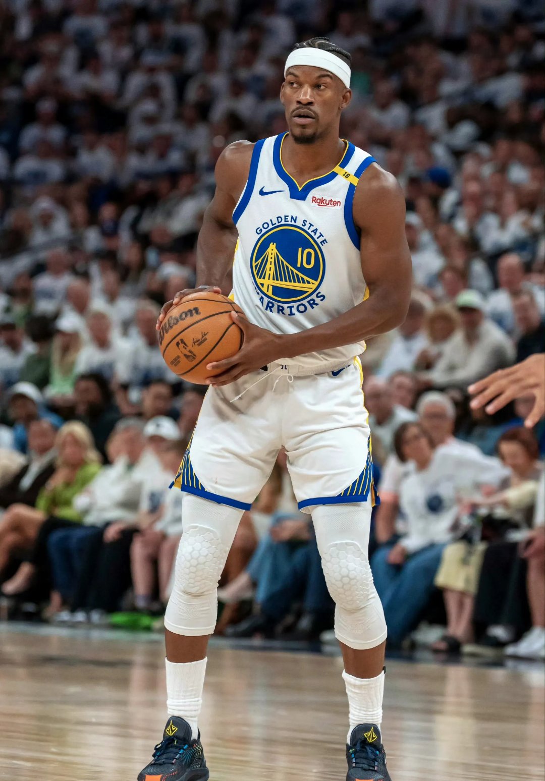 热火擒下76人，巴特勒独揽三双表现稳定