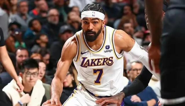 步行者逆转击败湖人，取得四连胜