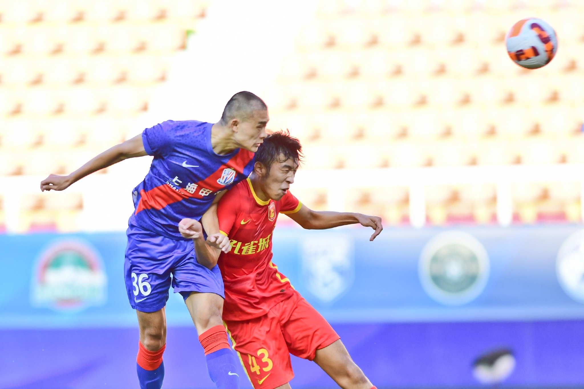 包含绝对精彩！顶级球员们在比赛中展现出色技艺的词条