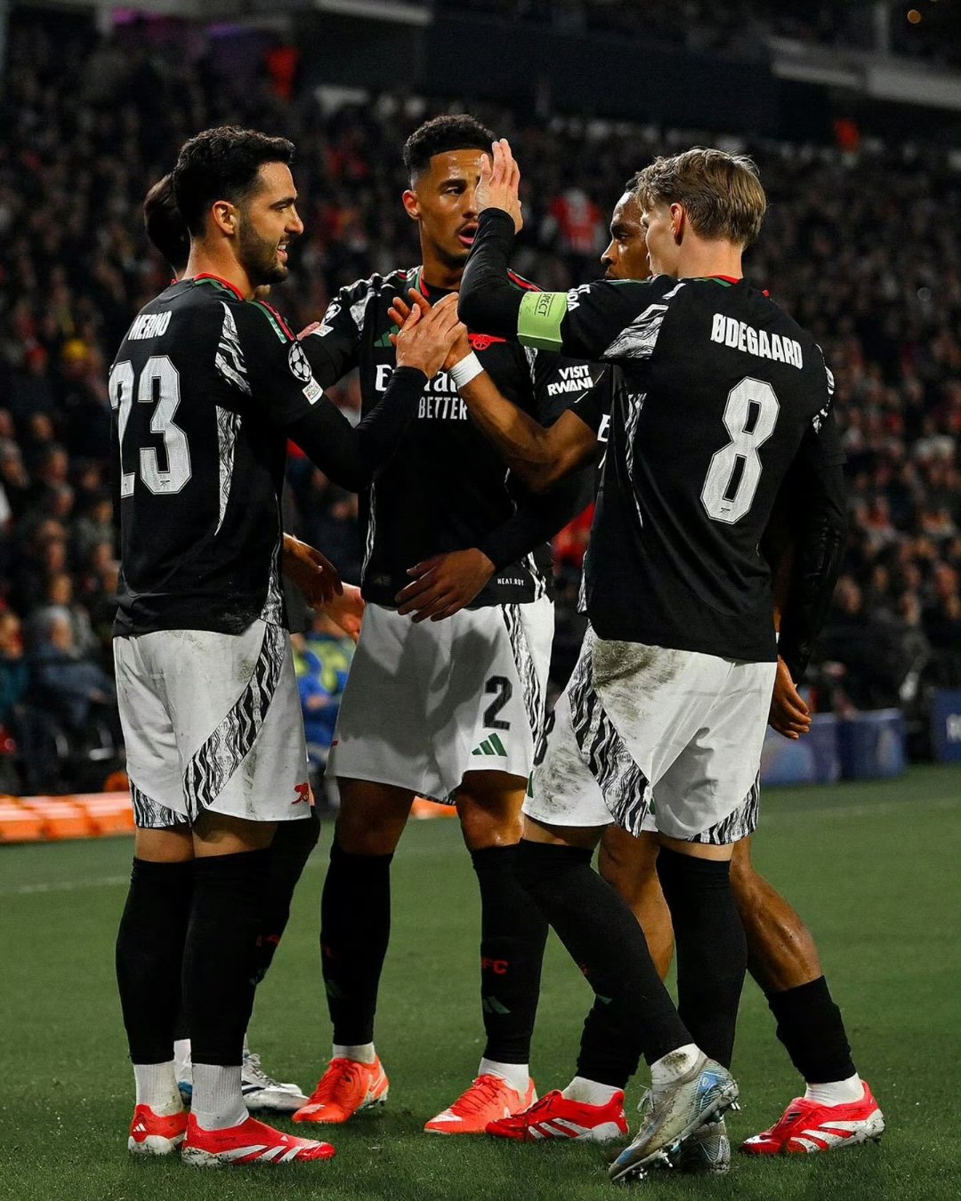 关于阿森纳艰难获胜，小组赛急需稳定表现的信息