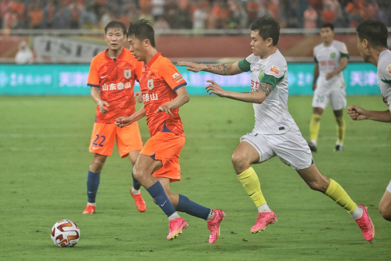 包含泰山客战苏宁，尝试攻克对手的词条