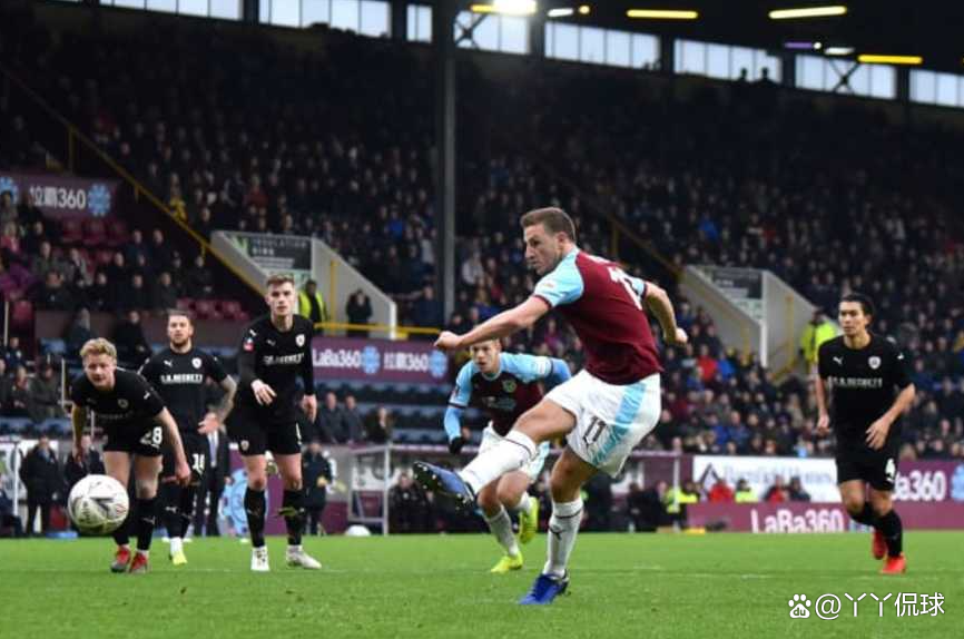 富勒姆惨败告终，遭遇三连败的简单介绍